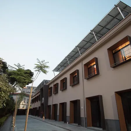 Palazzo Sebeto 4* Nápoles