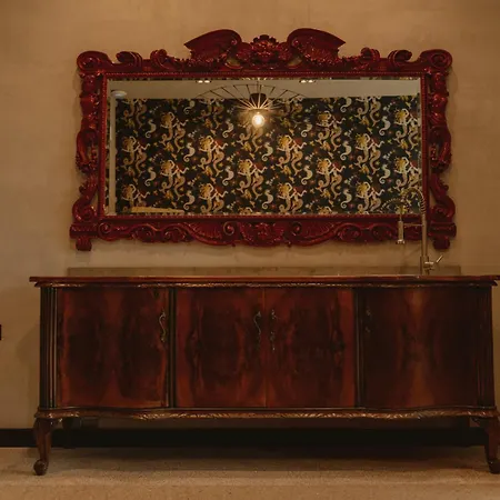 Palazzo Sebeto 4* Nápoles