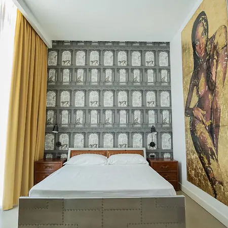 Palazzo Sebeto 4* Nápoles