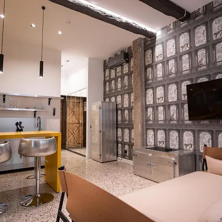 Palazzo Sebeto Apartahotel