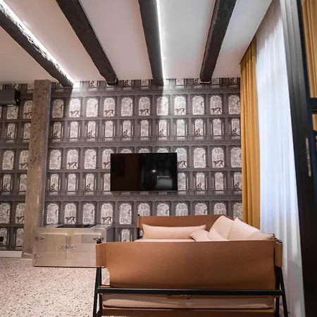 Apartahotel Palazzo Sebeto 4*