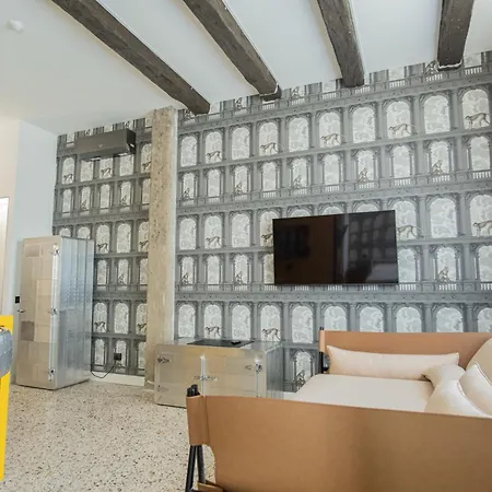 Palazzo Sebeto Apartahotel Nápoles