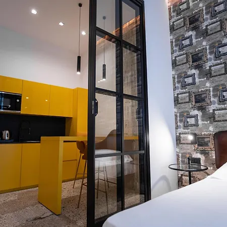 Palazzo Sebeto Apartahotel 4*