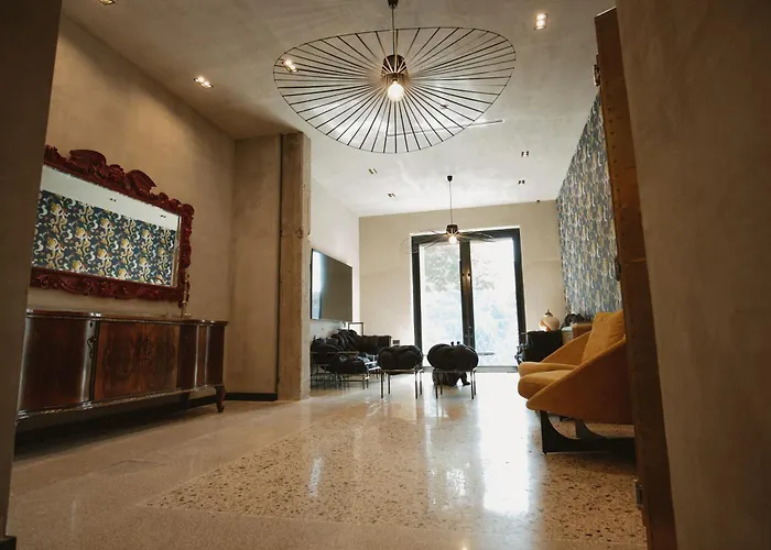 Palazzo Sebeto 4* Неаполь