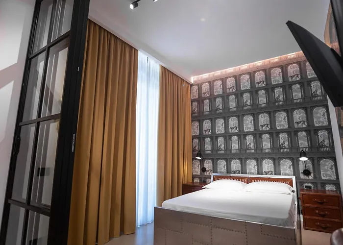 Апарт-отель Palazzo Sebeto Неаполь